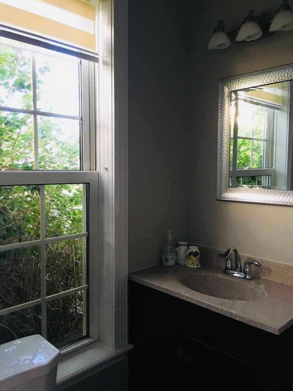 Seaview White House Bed & Breakfast Stratford ภายนอก รูปภาพ